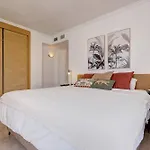 Santa Maria Elviria Golf Penthouse With Large Private Terrace And Sea Views -029
