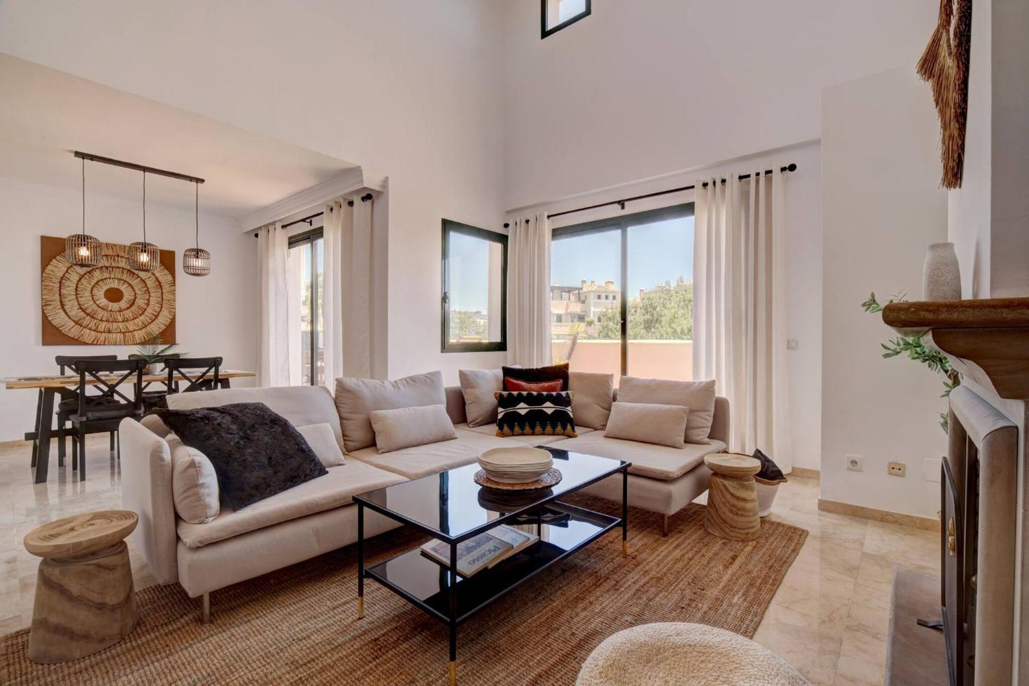 Apartamento Santa Maria Elviria Golf Penthouse With Large Private Terrace And Sea Views -029